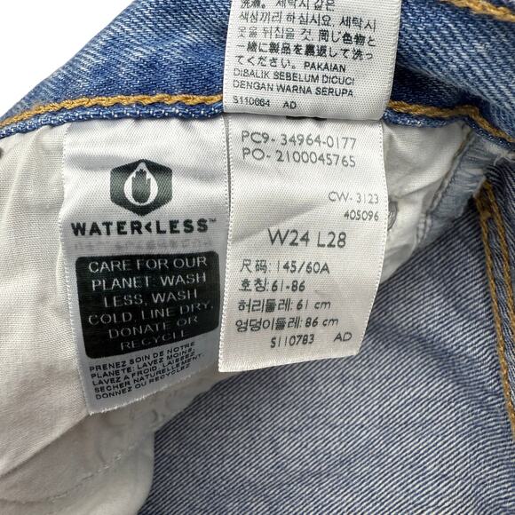 NWT LEVI'S Premium Wedgie Straight Jean In Probably Okay Size 24 x 28 - Picture 8 of 10